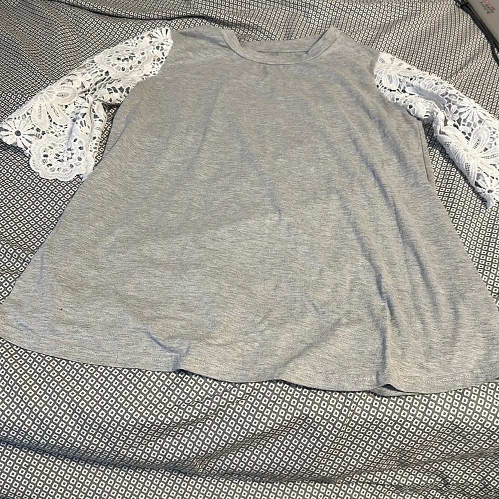 Light gray crochet sleeve shirt